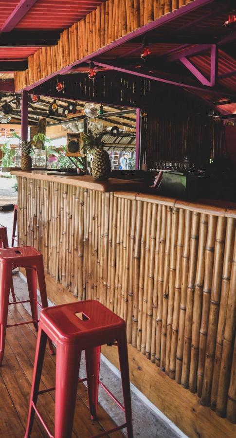 Хостел Lost Boyz Playa Santa Teresa  Екстер'єр фото
