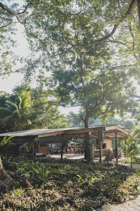 Хостел Lost Boyz Playa Santa Teresa  Екстер'єр фото