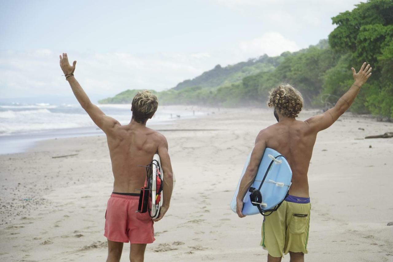 Хостел Lost Boyz Playa Santa Teresa  Екстер'єр фото